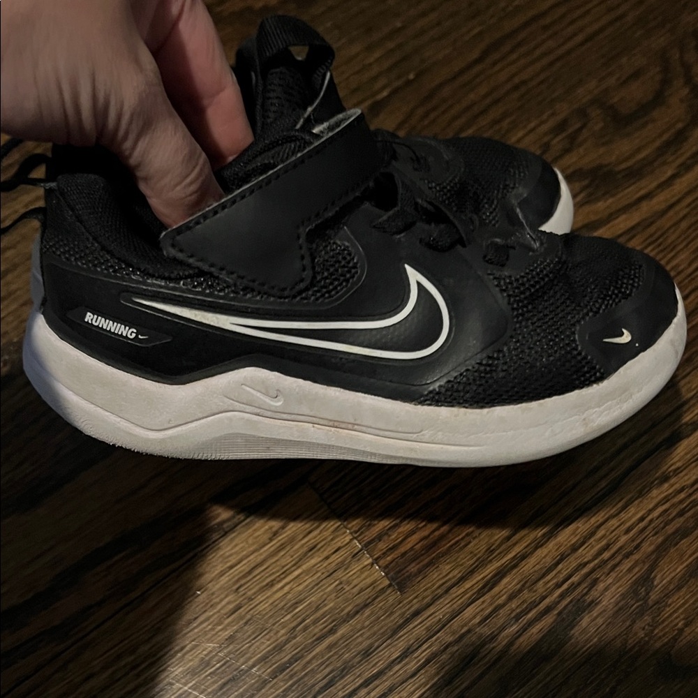 Nike Kids Black and White Sneakers